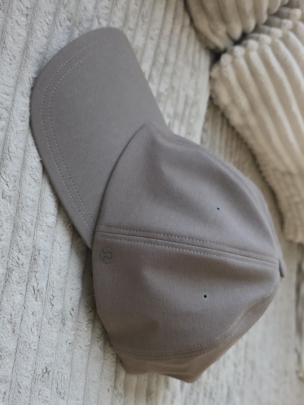 lululemon athletica Black and Taupe Performance Cap